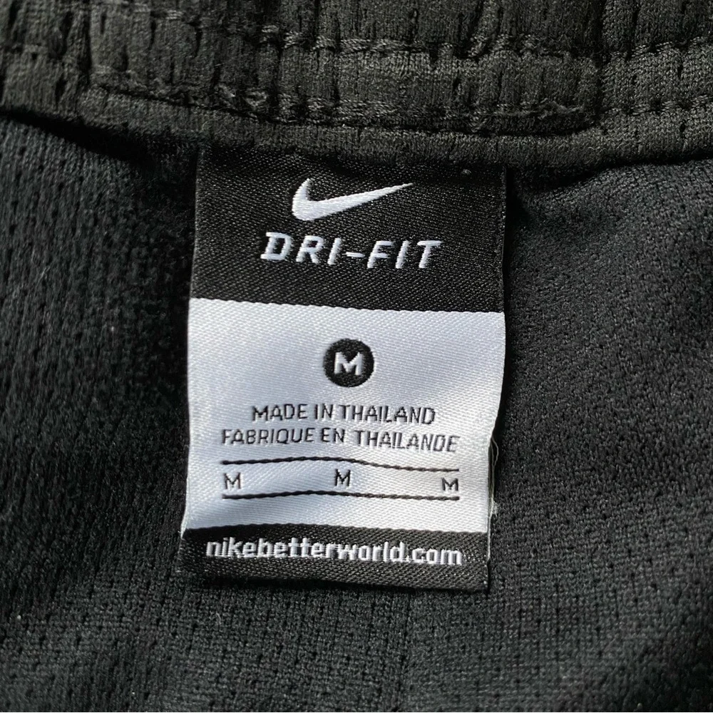 Nike Dri-Fit Drawstring Shorts - Picture 3 of 5
